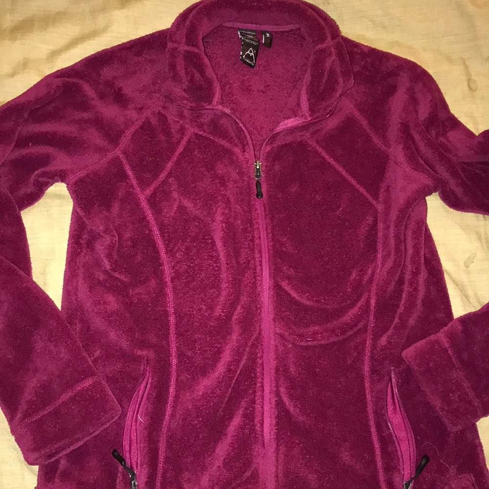 Avalanche teddy sweater